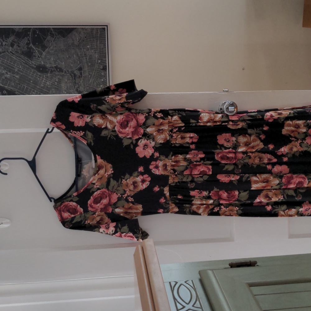 Mikarose black floral maxidress Small